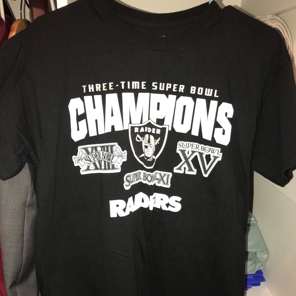 Raiders tee